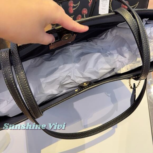 NWT Coach City Tote Bag With Cherry Print CCZ18 Gold/Black Multi - Picture 3 of 7